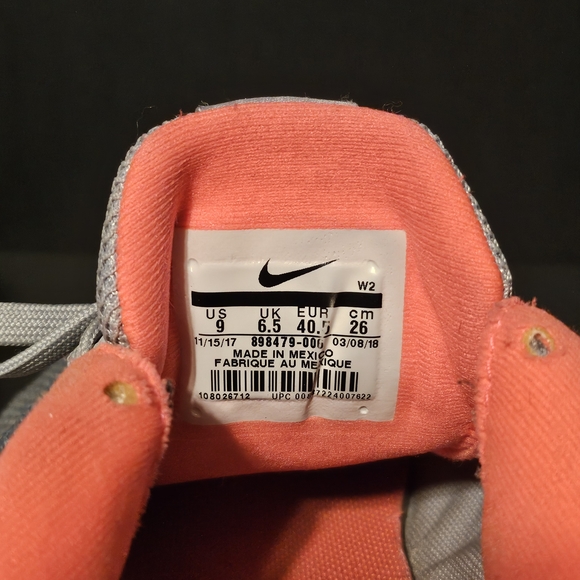 Nike Women's Athletic Shoes in Gray and Coral/Pink - Picture 2 of 7
